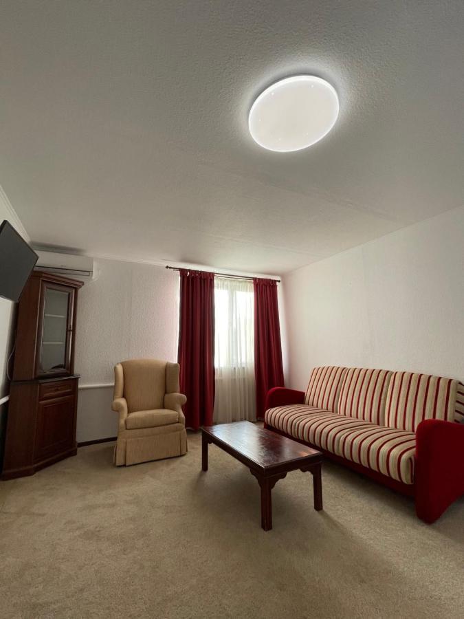 Apartments With Kitchen And Garden Kiev Eksteriør bilde