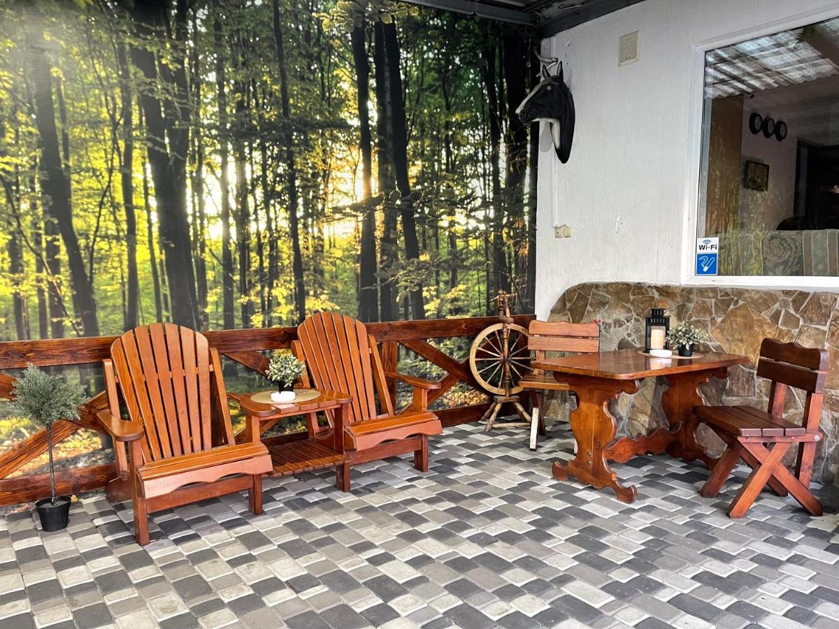 Apartments With Kitchen And Garden Kiev Eksteriør bilde