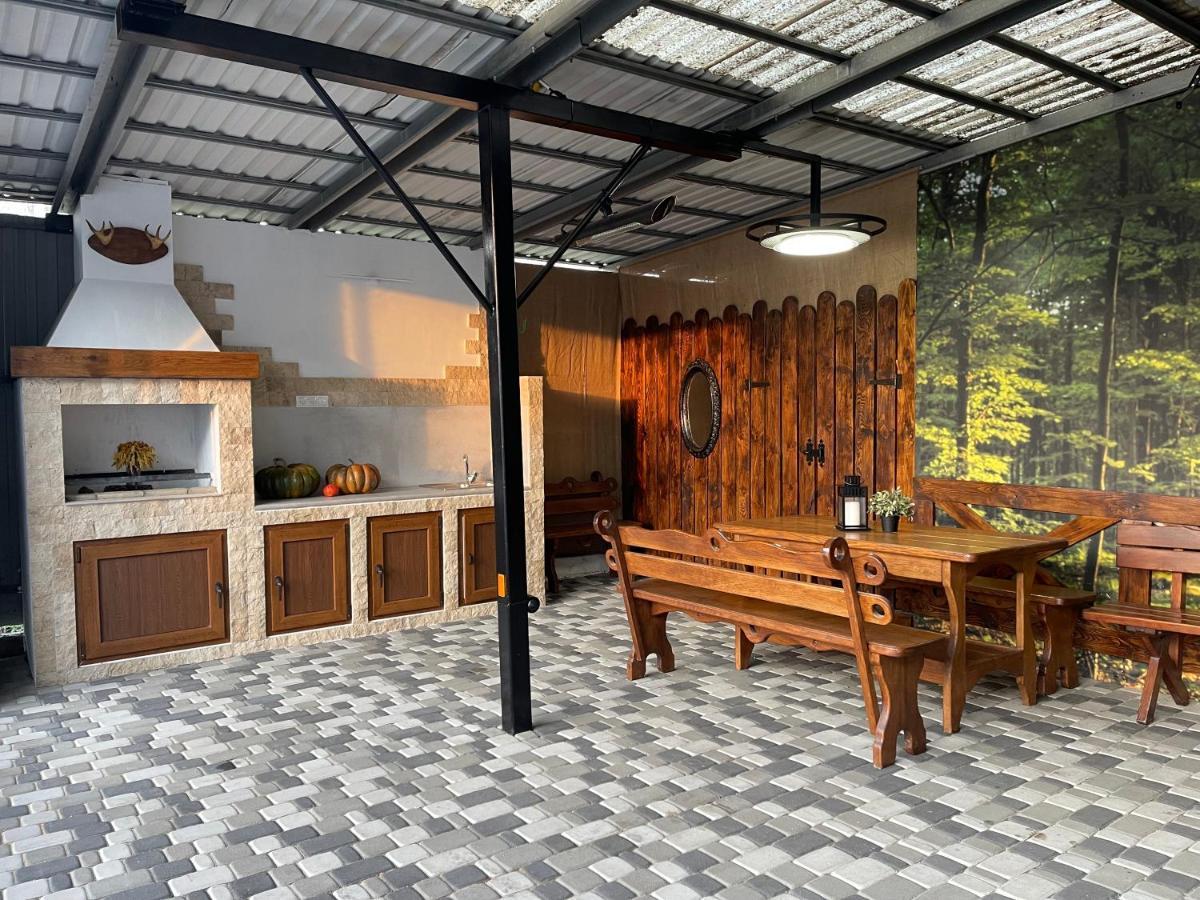 Apartments With Kitchen And Garden Kiev Eksteriør bilde
