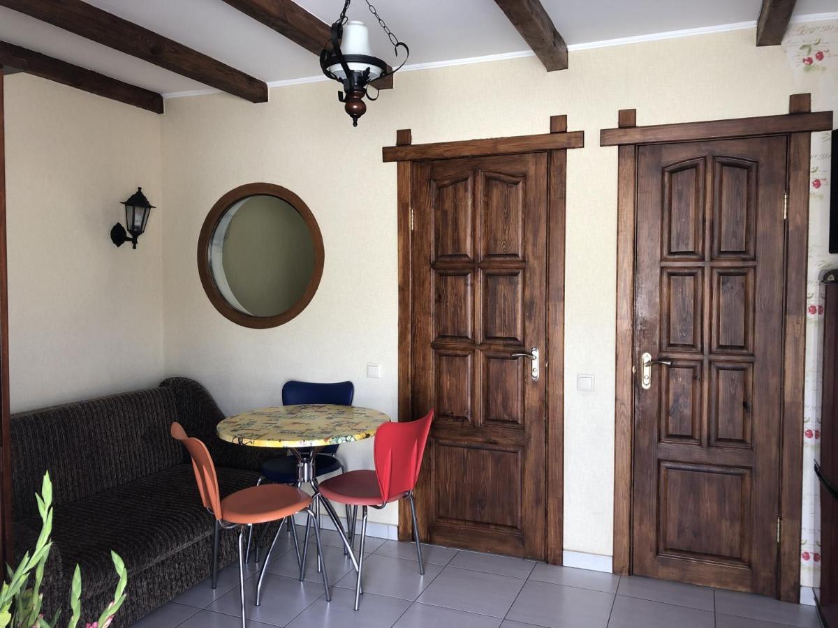 Apartments With Kitchen And Garden Kiev Eksteriør bilde